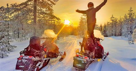 Desde Rovaniemi Safari En Moto De Nieve Por La Naturaleza Salvaje Del