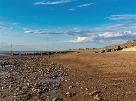 Heacham: Beaches & Family Fun in West Norfolk | Written by a Local