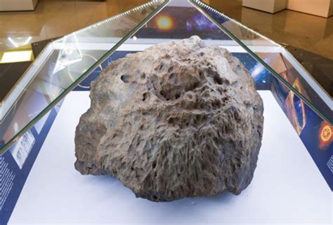 Remember the Chelyabinsk meteor that exploded in the sky? : r/meteors