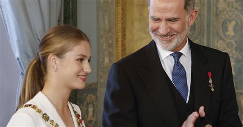 El Cari Oso Gesto De Felipe Vi Con La Princesa Leonor La Protagonista