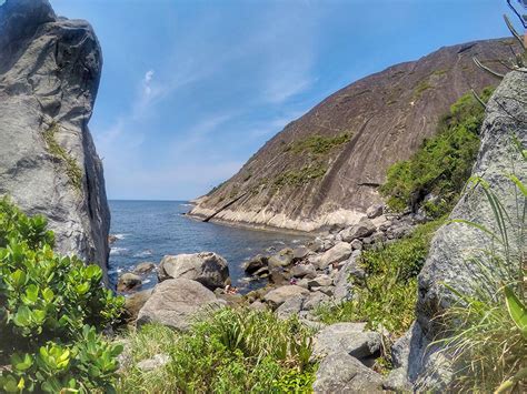 Trilha no Costão de Itacoatiara em Niterói Viaja Bi