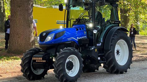 New Holland T4 F N V La Svolta Digitale Dei Nuovi Trattori Specializzati