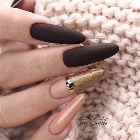 Cute Nude Nail Designs That Pair Well With All Outfits