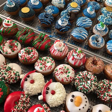 Pin De Milacheshire En Merry Christmas Reposter A De Navidad Donuts