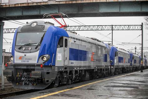 NEWAG dostarczy nowe lokomotywy dla PKP Intercity Podpisano umowę