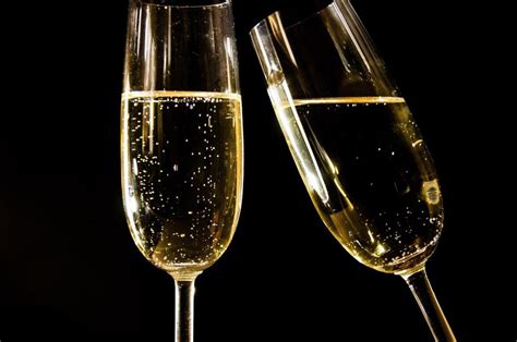 What Is Sparkling Wine? - HubPages