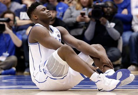 Zion Williamson Suffers Knee Injury After Ripping Through Sneakers – Frank151.com