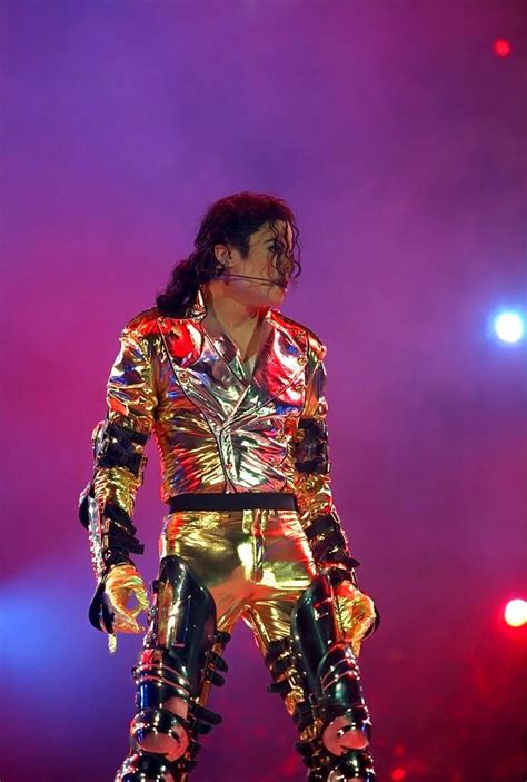 Michael Jackson Photos Mj In Gold Michael Jackson Wallpaper