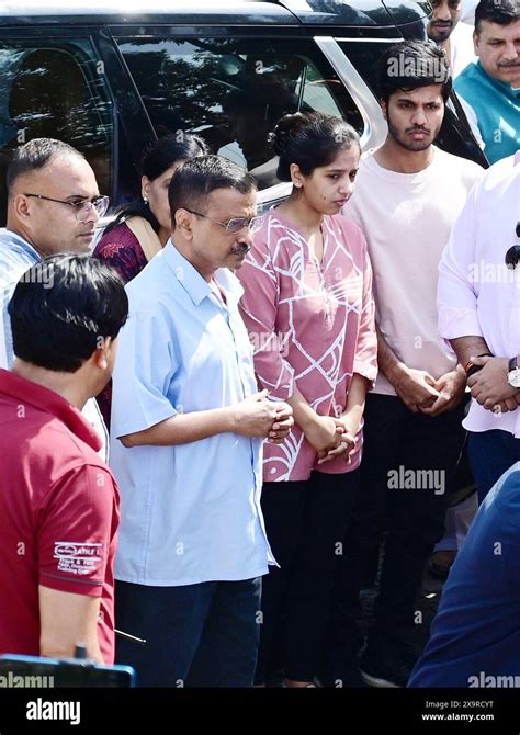 New Delhi India June 2 Delhi Chief Minister And Aap Leader Arvind Kejriwal With His Wife And