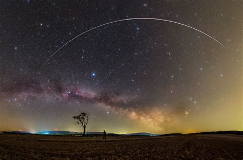 Bolid naprieč celou oblohou Červen 2020 Česká astrofotografie