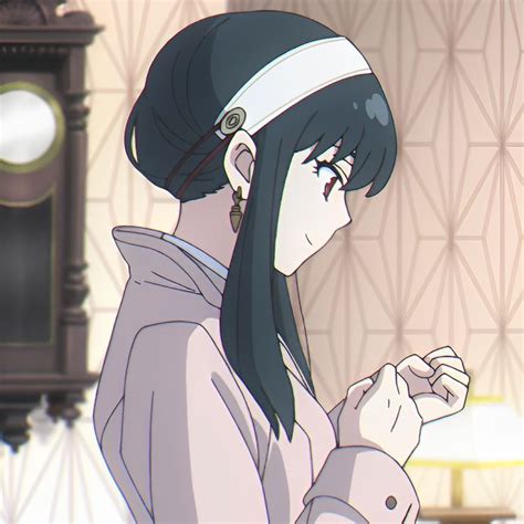 Pin By Laura Deyanire On Yor Forger Character Art Anime Wallpaper Anime