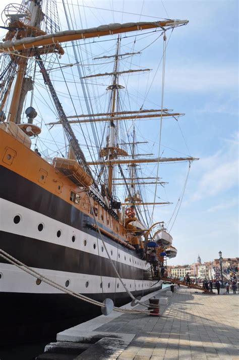 Riva San Biagio Venezia L Amerigo Vespucci Attende I Tantissimi