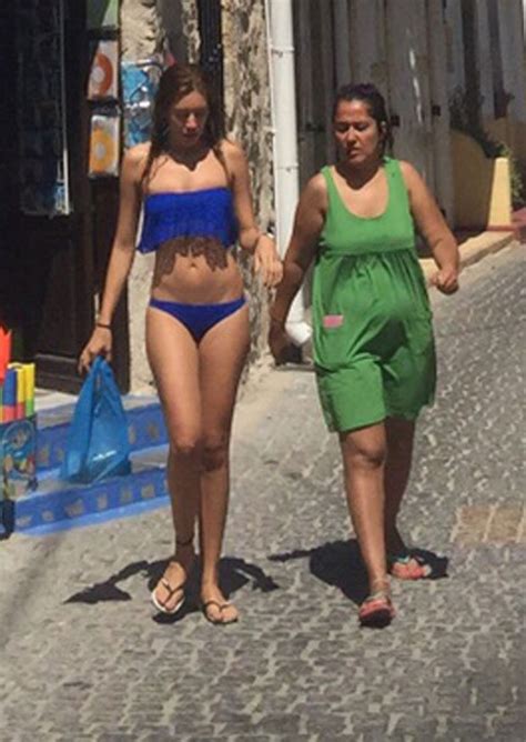 10 Hot Sexy Sinem Kobal Bikini Pics