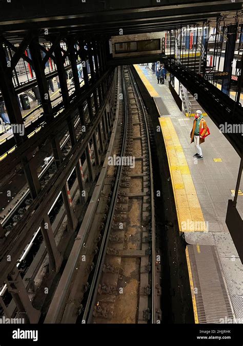 Platform And Tracks On The 6 Line At The Union Square 14th Street