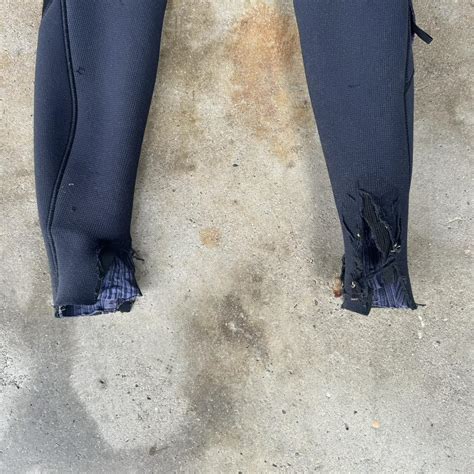 O’Neill Women’s Wetsuit 4/3mm. Size 6. Ankles are... - Depop