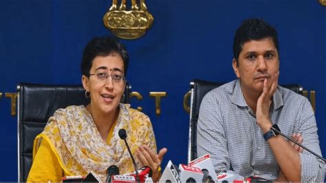 Atishi And Saurabh Bhardwaj Press Conference On Successful Completion