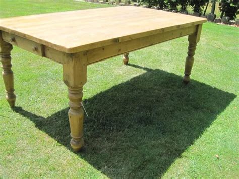 Reclaimed Pine Dining Turned Leg Table With Drawers