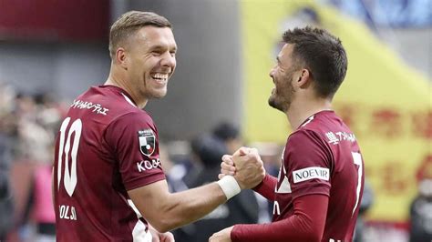 Hallenfußball Beim Schauinsland Reisen Cup in Gummersbach spielt Lukas