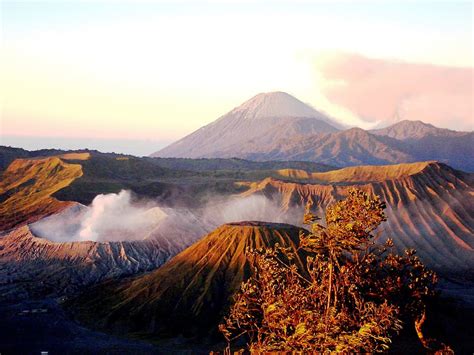 Hd Wallpaper Pananjakan Mount Of Bromo East Java Indonesia