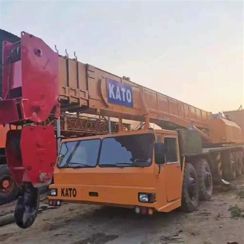 Used Kato Nk 1000e 3 5 Arm Truck Crane 100ton Mobile Crane Hydraulic