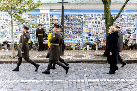 Глава уряду Литви прибула з візитом до Києва