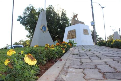 Monumento Ao Curtidor Prefeitura Municipal De Est Ncia Velha