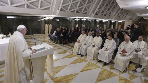 Papa Francisco En Santa Marta No A Cristianos Sin Alegr A Prisioneros