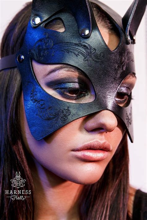 Catwoman Mask Black Cat Mask Face Mask Cat Woman Leather Etsy Catwoman Mask Cat Mask