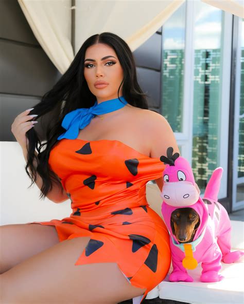 Sammyy02k - Yabba dabba do 🪨 @FashionNovaCurve “Bedrock hubby 3 piece