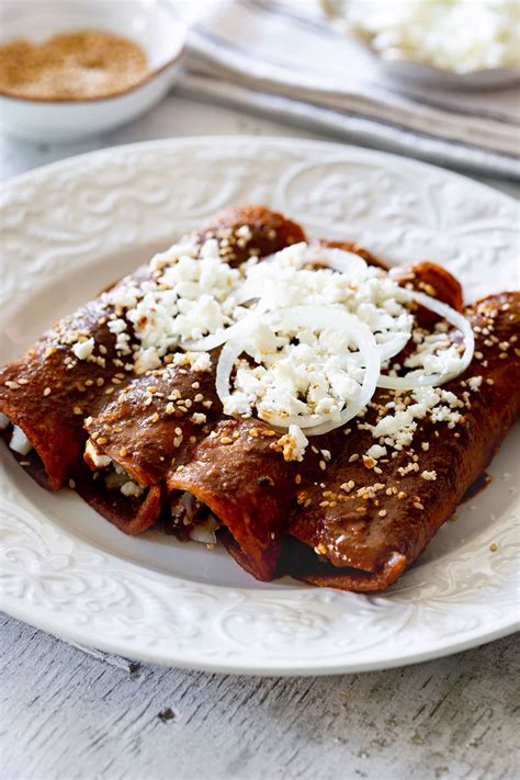 Enmoladas Easy Chicken Mole Enchiladas