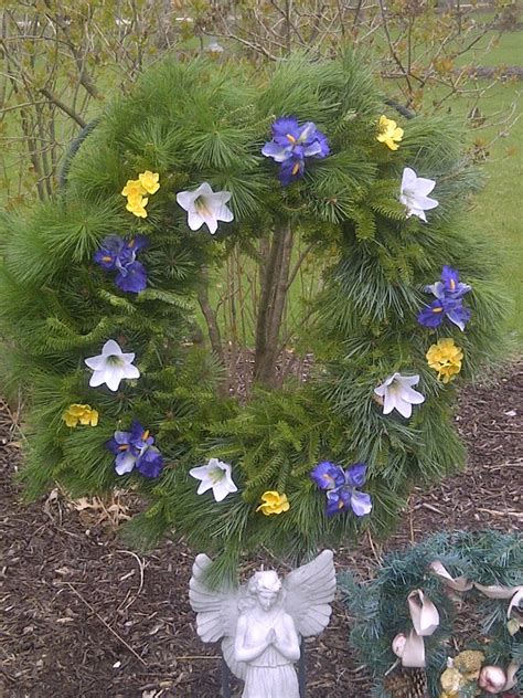 Wreaths Swags Decorated Baskets And Planters Garland Roping