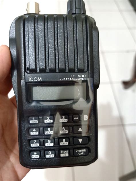 Jual HANDY TALKY ICOM IC V80 VHF 5 5 W WATERPROOF ORI NEW Di Lapak