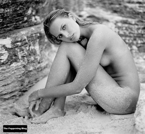 Karolína Kurková Nude And Sexy Collection 23 Photos Thefappening