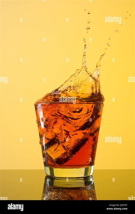 Whisky Splashing Out Of Glass Hi Res Stock Photography And Images Alamy