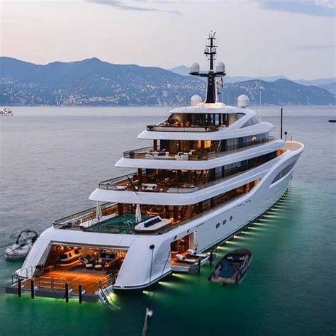 Script De Rico automóveis Luxury yachts Boats luxury Luxury