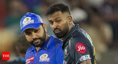 Ipl Mumbai Indians Fans Vent Anger After Rohit Sharma S Removal