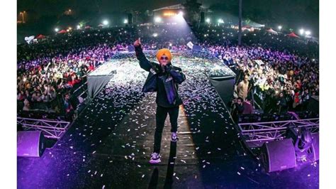 Diljit Dosanjh Pays Tribute To Sidhu Moose Wala Deep Sidhu And Sandeep