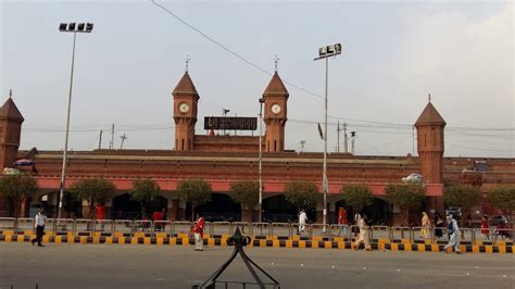 Lahore Railway Station Hd Historical Railway Station Of Pakistan