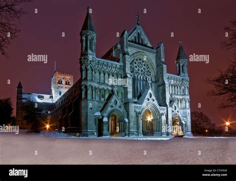 St Albans Abbey, in the snow at Christmas, St Albans, Hertfordshire ...