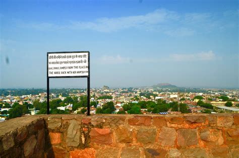 Jhansi Travel Guide Best Of Jhansi Uttar Pradesh Travel 2023