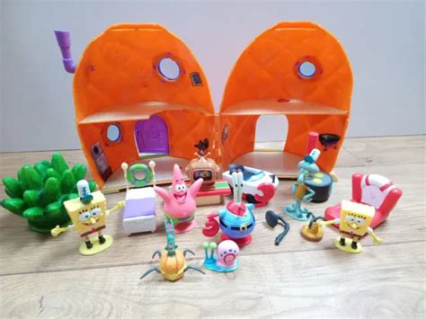 SPONGEBOB SQUAREPANTS BIKINI Bottom Pineapple House Playset Toy With Figures PicClick UK