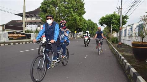 Yuk Gowes Di Jalur Khusus Pesepeda Di Kota Mendoan Purwokerto