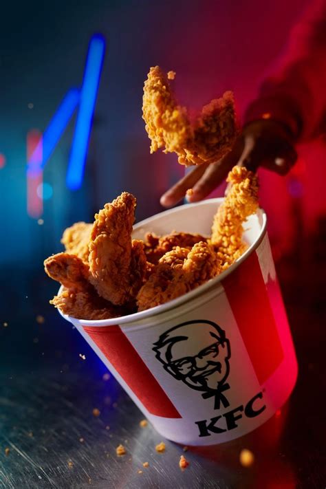 Tabletop Food Photography Shoot For Kfc Neon Lights And Crispy