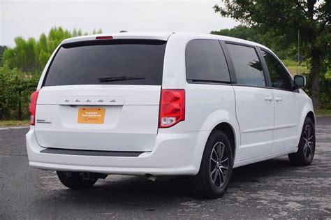 Certified Pre Owned 2016 Dodge Grand Caravan SE Plus FWD Mini Van