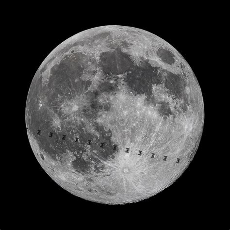 ISS transits the first Full Moon of 2023 on Behance