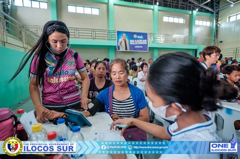 Governor Jerry Singson Led The Conduct Of One Ilocos Sur Health Caravan