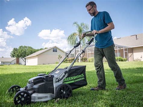 Greenworks 82V Commercial 25 Self Propelled Lawn Mower Review