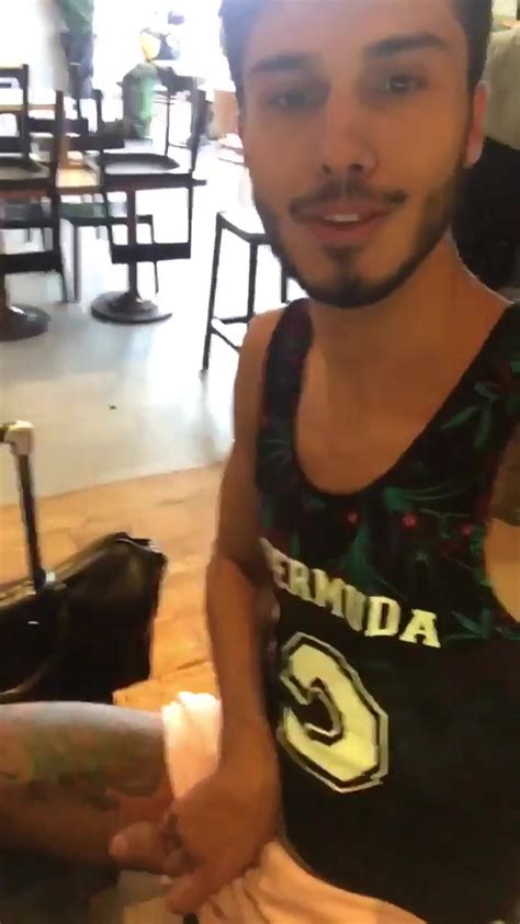 Amateur Dick Flash ThisVid