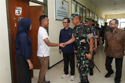 Danrem Bj Kunjungi Universitas Merdeka Surabaya