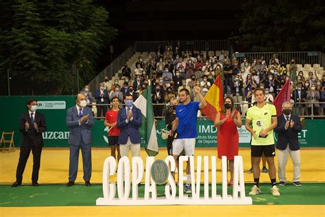 Pedro Martínez Vence A Carballés En La Final De La Copa Sevilla Marca